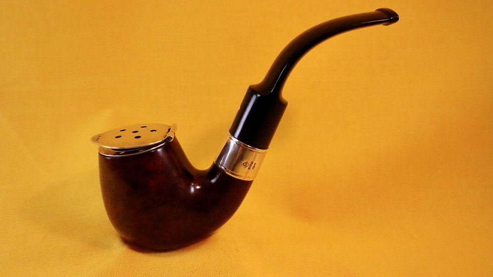 Dunhill Bruyere 4202 "Three French Hens" No. 325