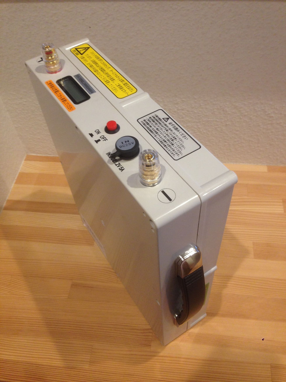 サムネイル： EV CUBE 24V-65A