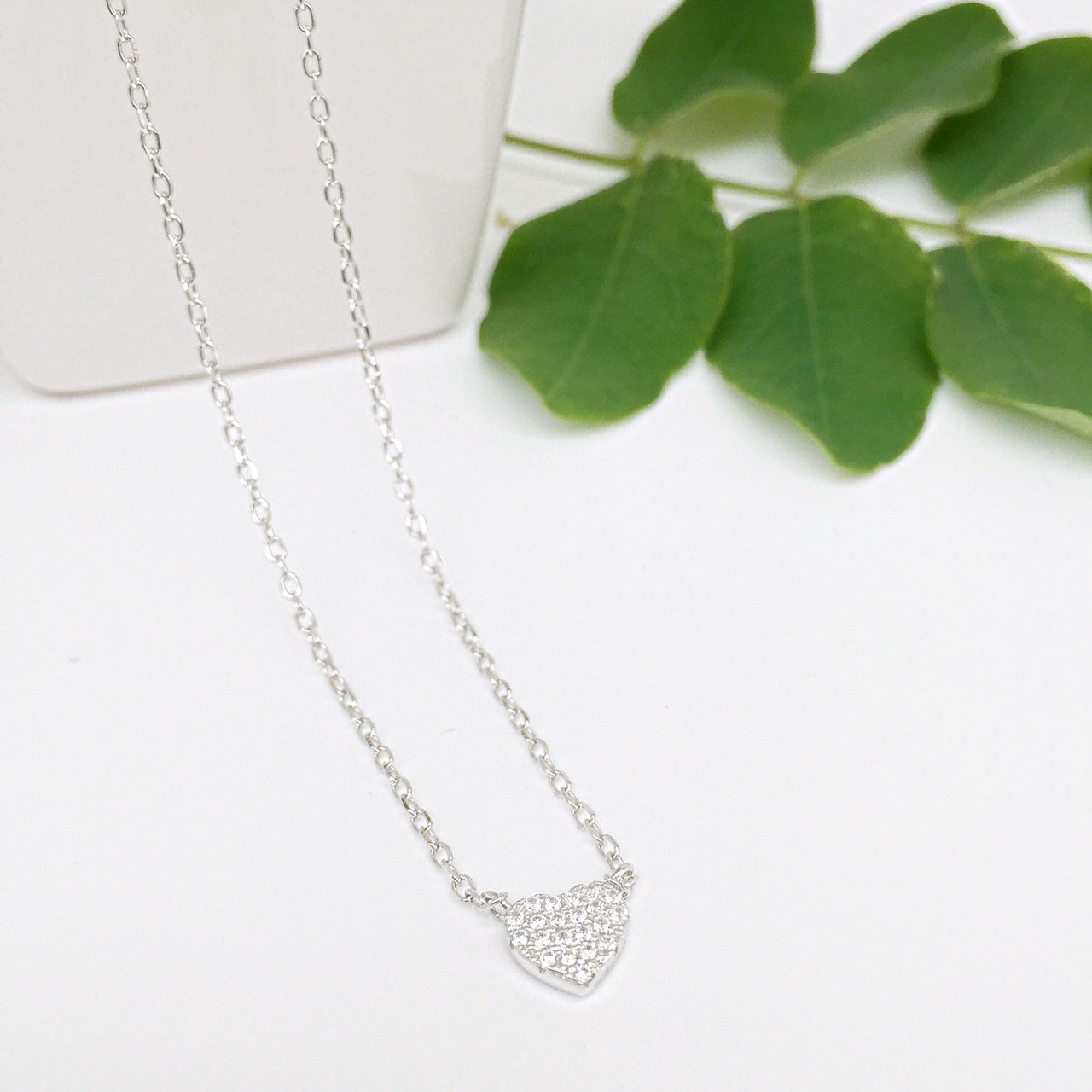 Collier "mini coeur serti"