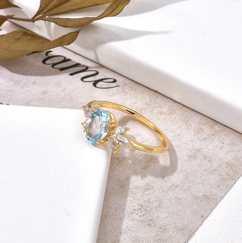Thumbnail: 925 Silver Gold-Plated Simple Sky Blue Topaz Ring