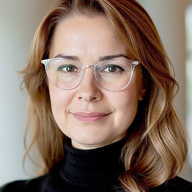heidi-portrait.jpg