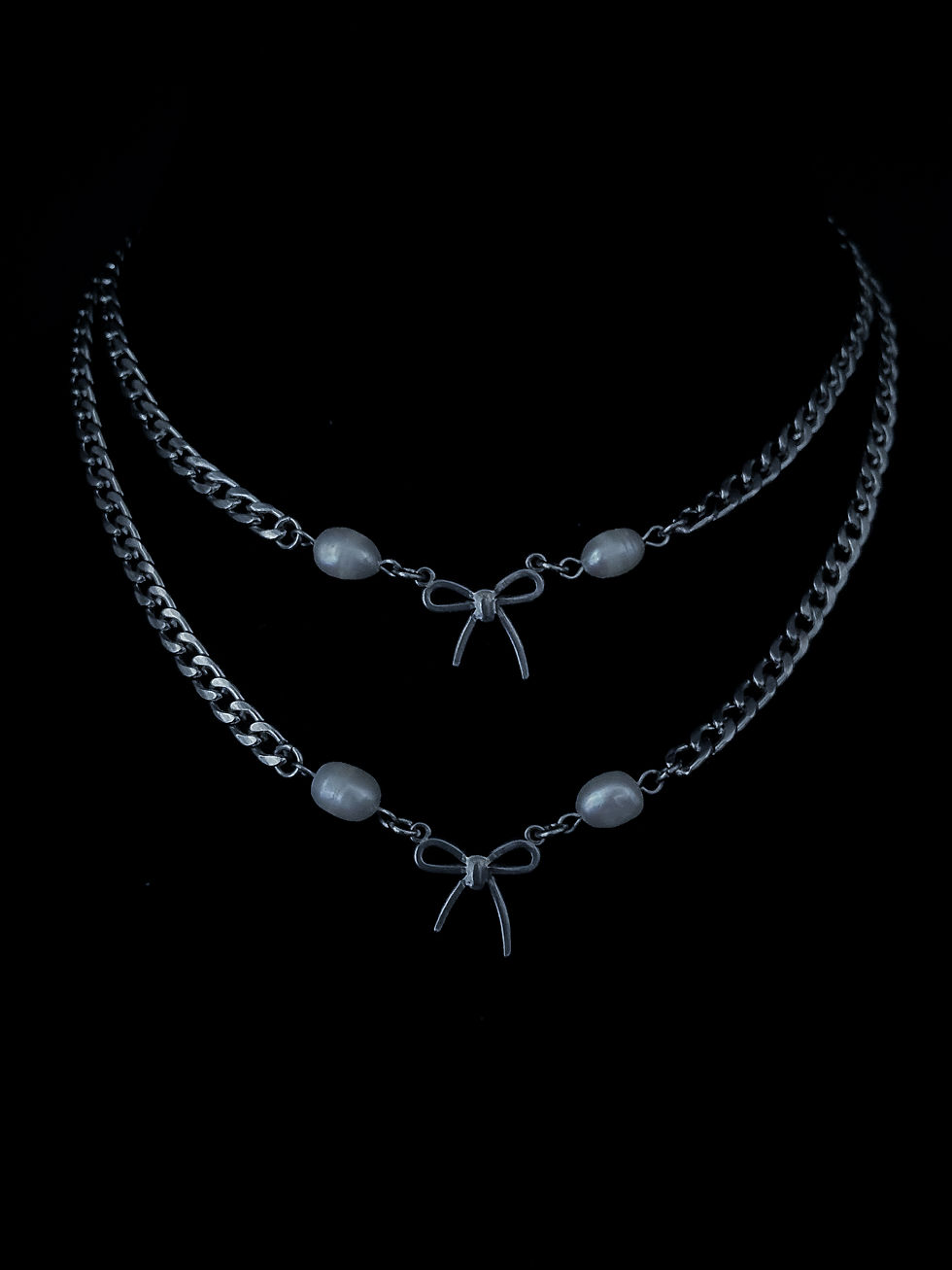 Thumbnail: Bow Necklace