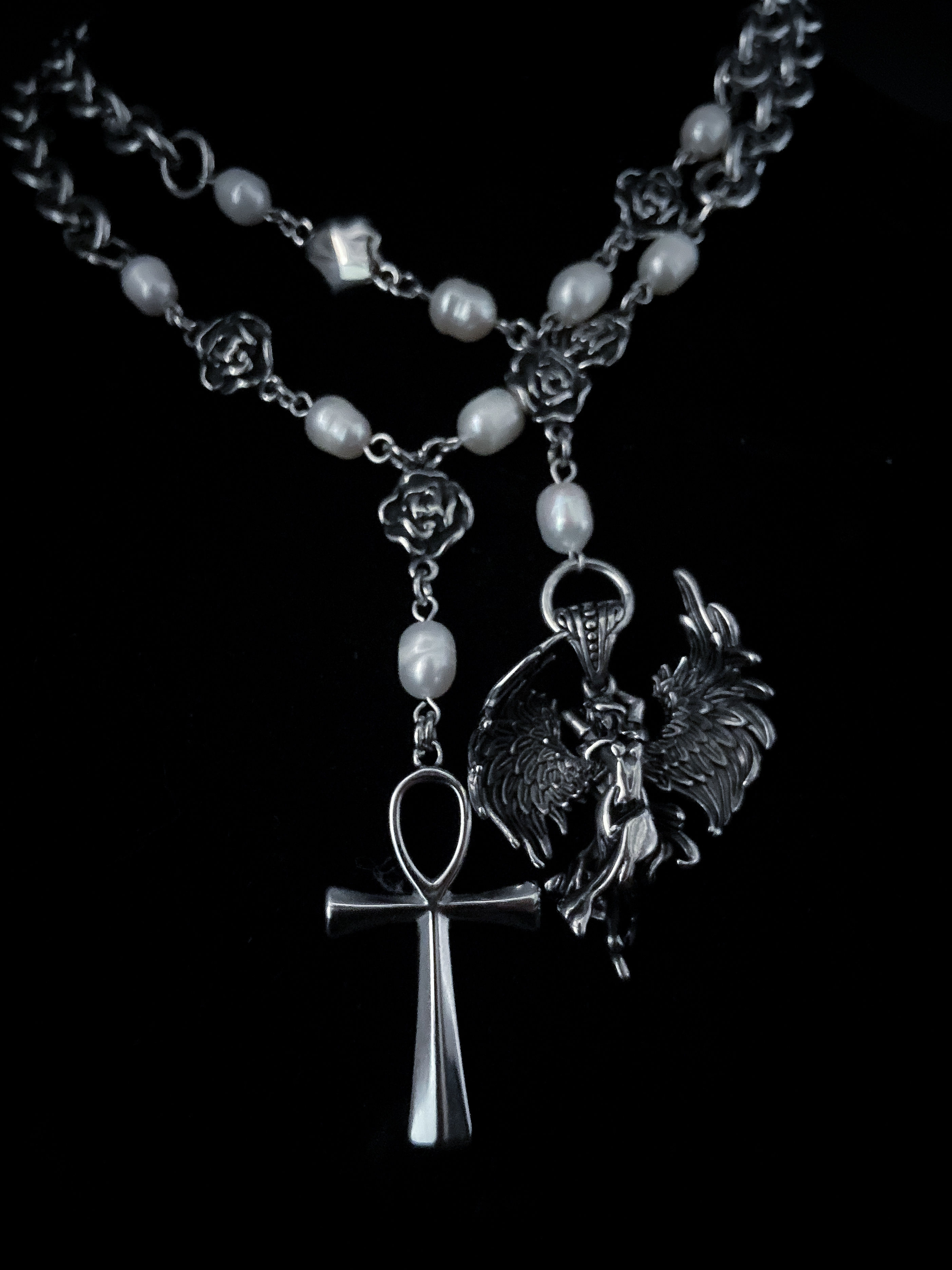 Chunky Rose and Pearl Necklace