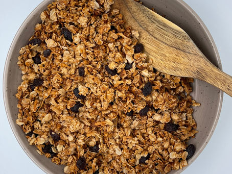Homemade Cinnamon Raisin Granola Recipe