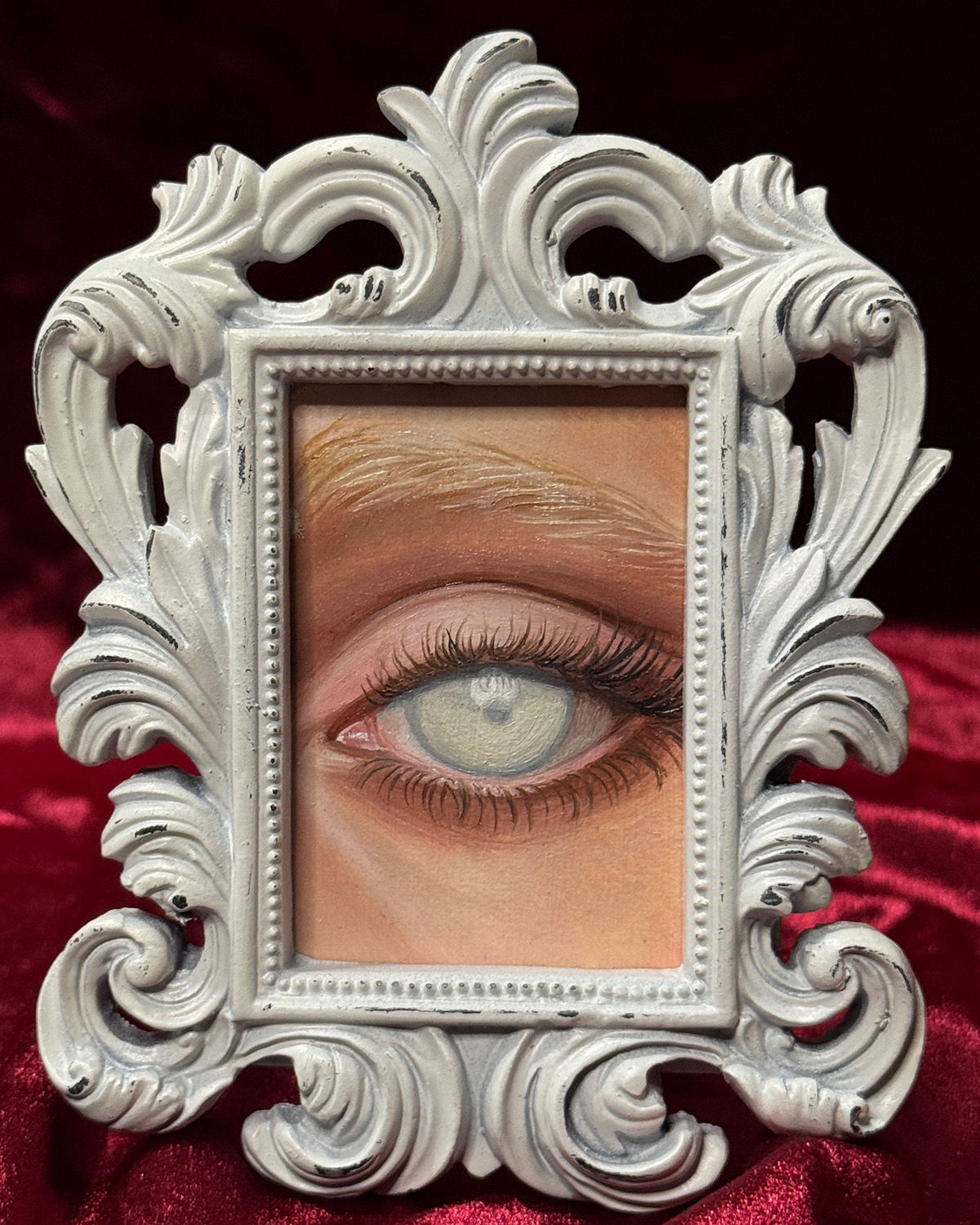 Ghostly Eye - Critchfield-De Ferrari