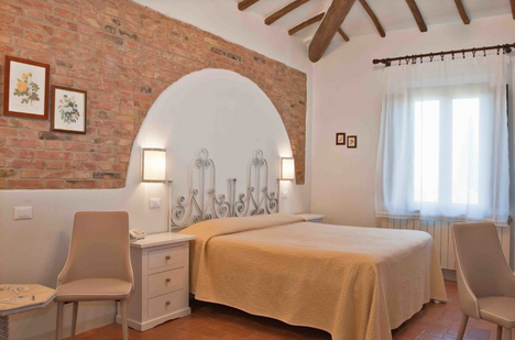 tuscanyfamgetaway.png