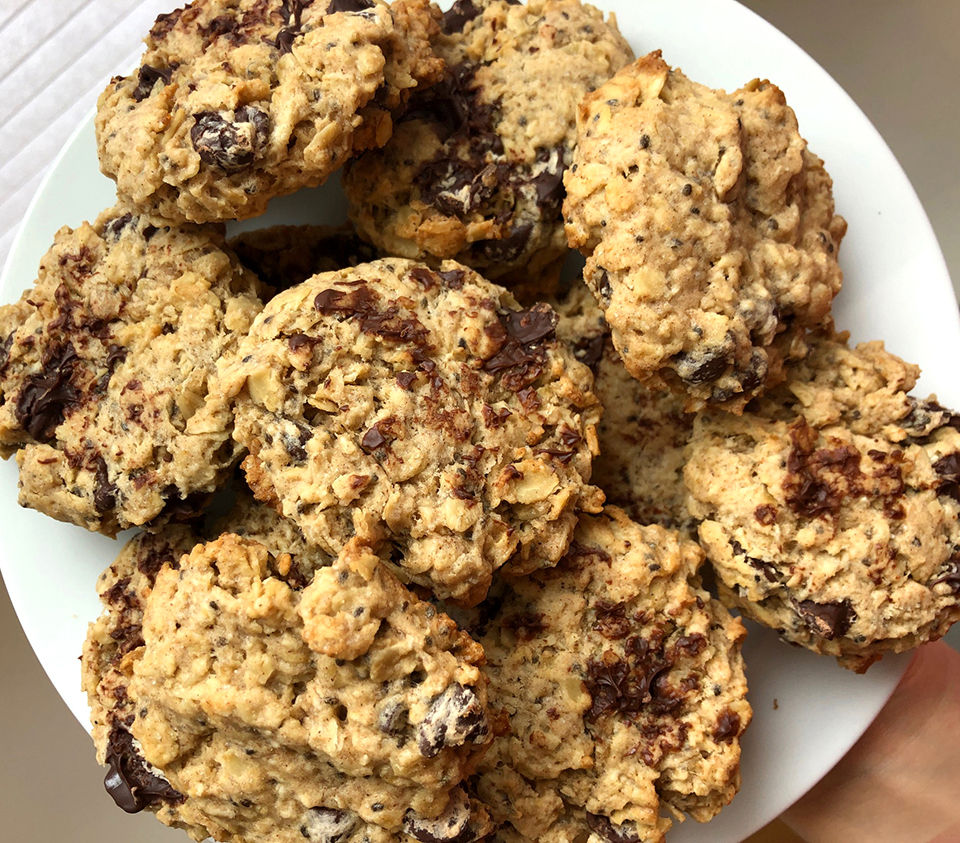 Chewy Chocolate Chip Oatmeal Cookies