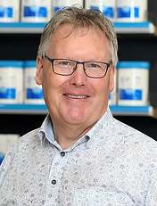 Foto Brustbild Walter 2022-1.jpg
