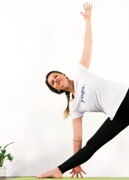 Professoras do Yoga Pocket - Instrutora Marcela Marin