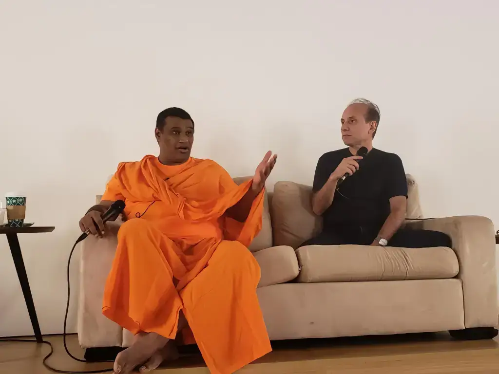 Swami Santatmananda e Andrés De Nuccio