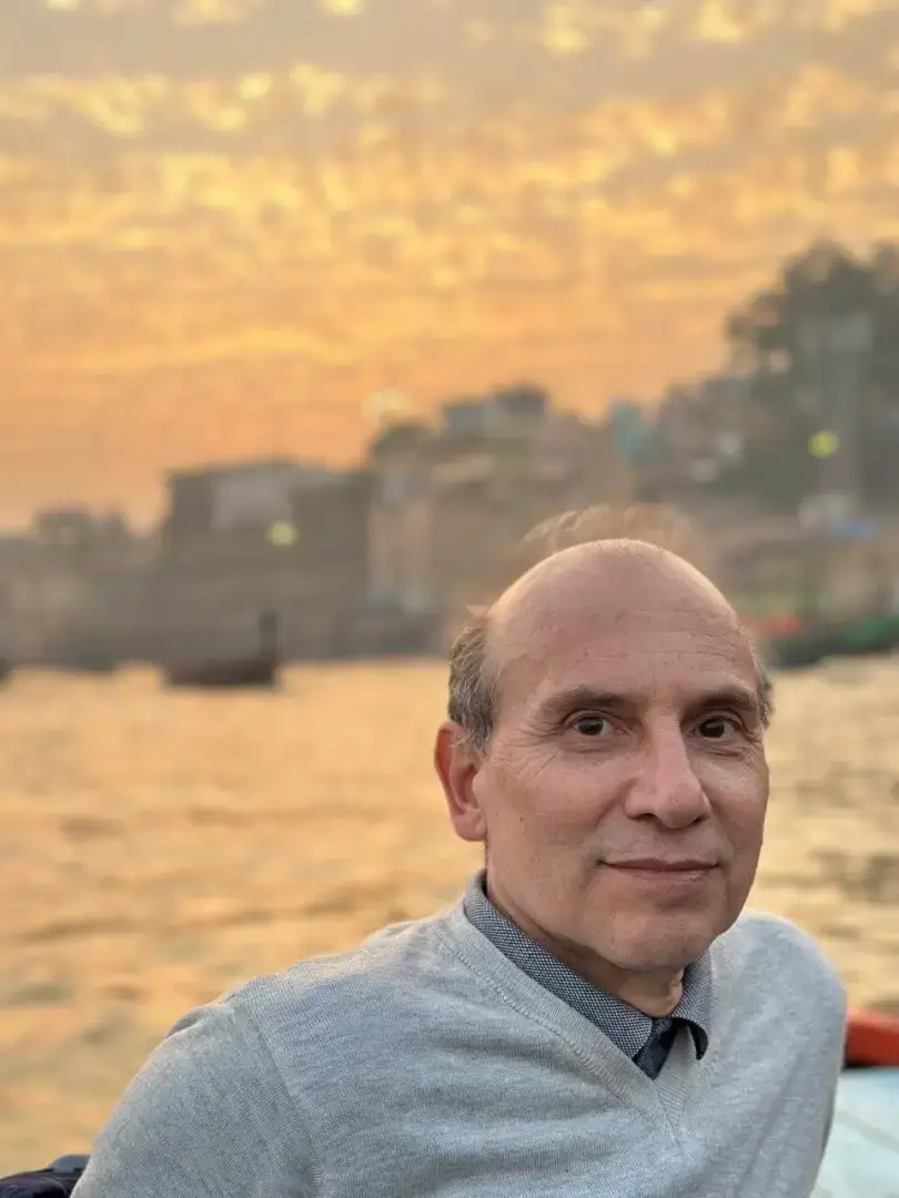 Andrés barco Varanasi