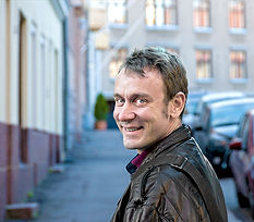 Manala-Kari-Paavola-Toololainen-1090225.jpg