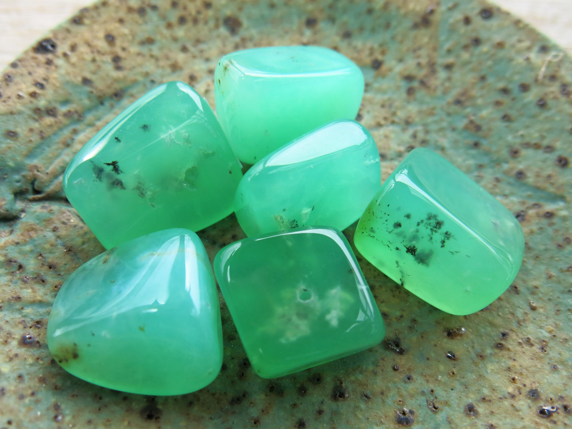 ChrysopraseTumble Stone
