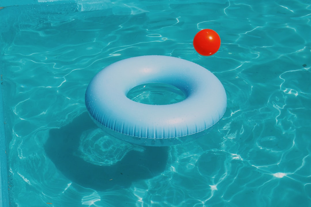 5 Benefits of Professional Pool Cleaning Services You Need