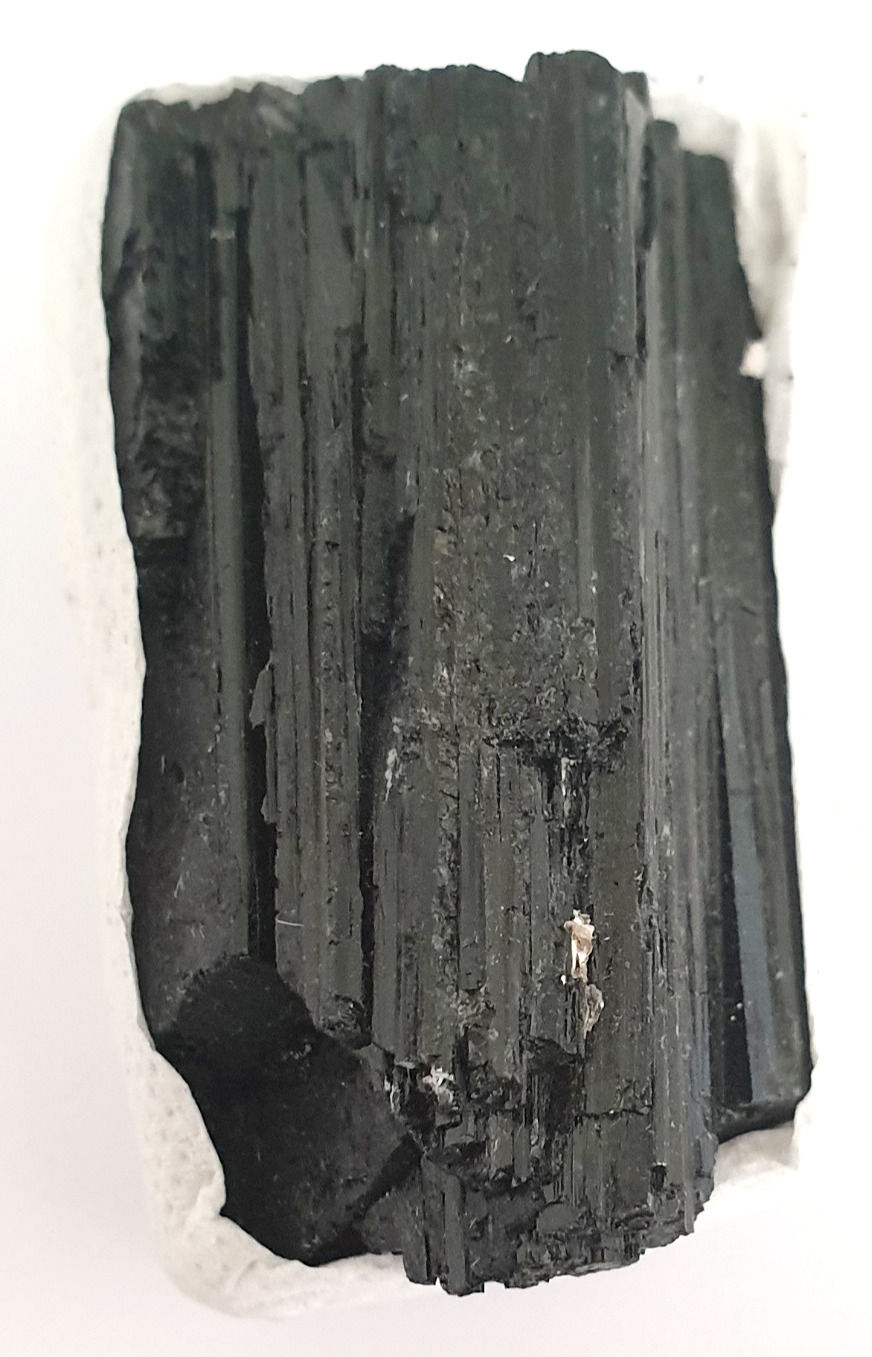 Miniature : tourmaline noire de madagascar