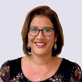 Yurada, Valerie - bio pic blue_edited.jp