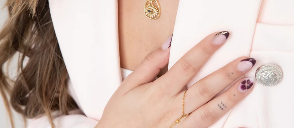 The Timeless Allure of Hamsa Jewelry and Thoughtful Evil Eye Gifts