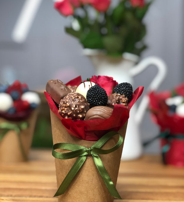 Slatki buket mini cokolada Dan zena (3).JPEG