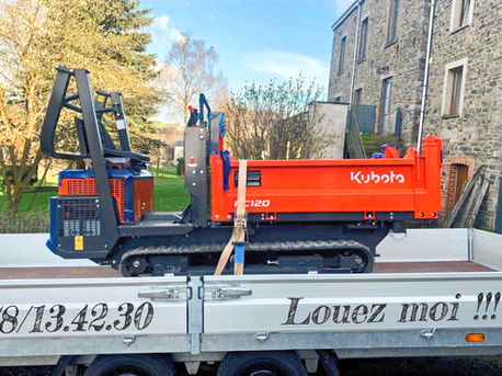 Dumper à chenille tribenne KUBOTA. 