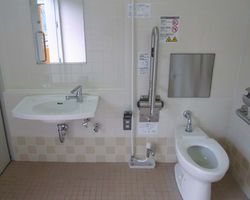 だれでもトイレ 室内