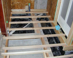 水廻り土台に墨