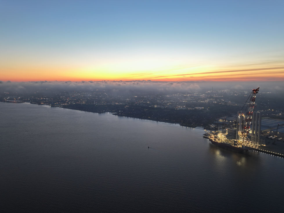 9. 'Biggest and the Baddest' Wind Peak - River Humber - Green Energy Promotion