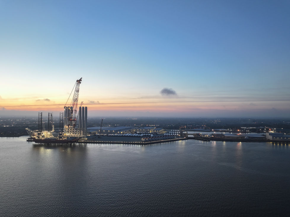 15. 'Biggest and the Baddest' Wind Peak - River Humber - Green Energy Promotion