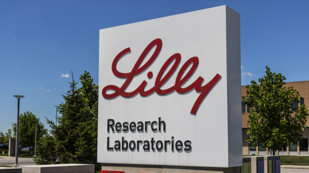 Empresa farmacêutica aliada à Apple para investir em aparelhos de saúde