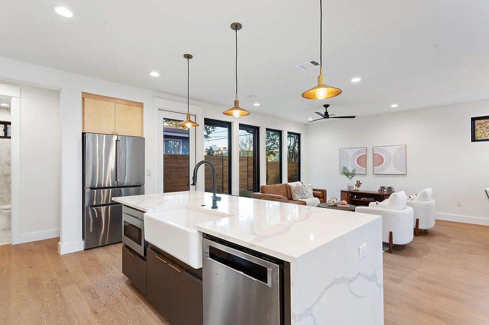 Kitchen & Living