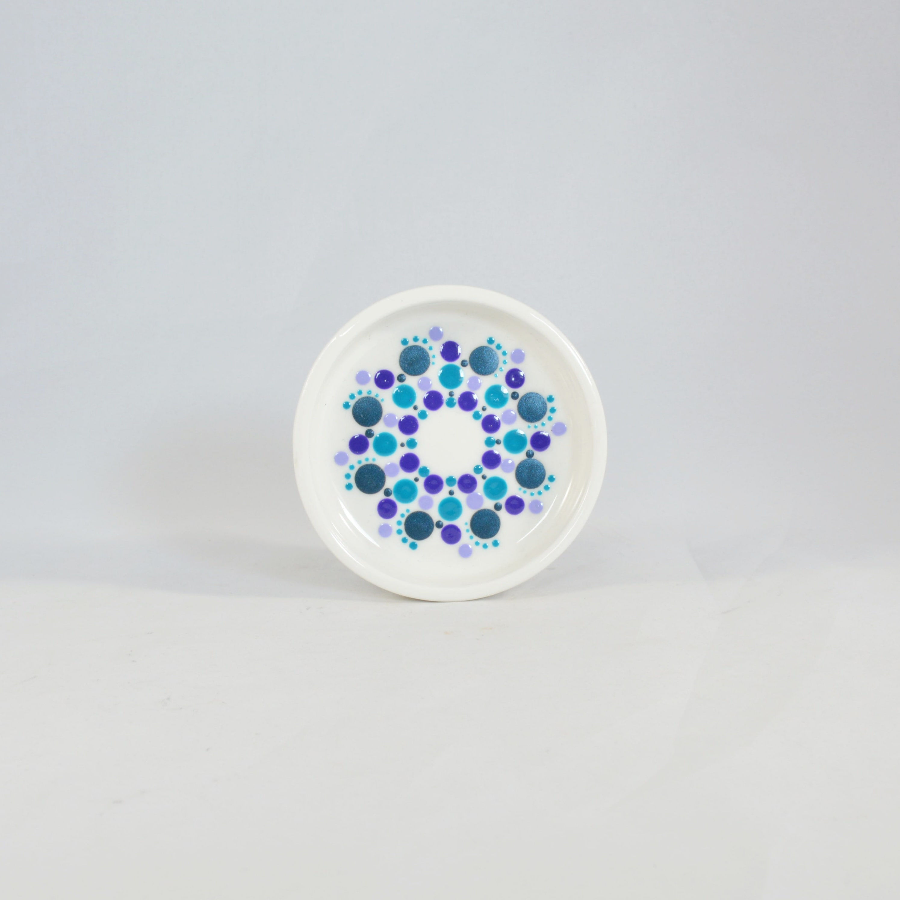 Schoteltje 'Bloem in petrol, paars en turquoise