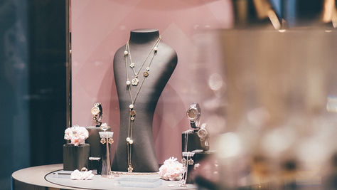Smart Shopping for Fine Jewellery: How to Save Money Without Sacrificing Quality when Choosing Gifts
