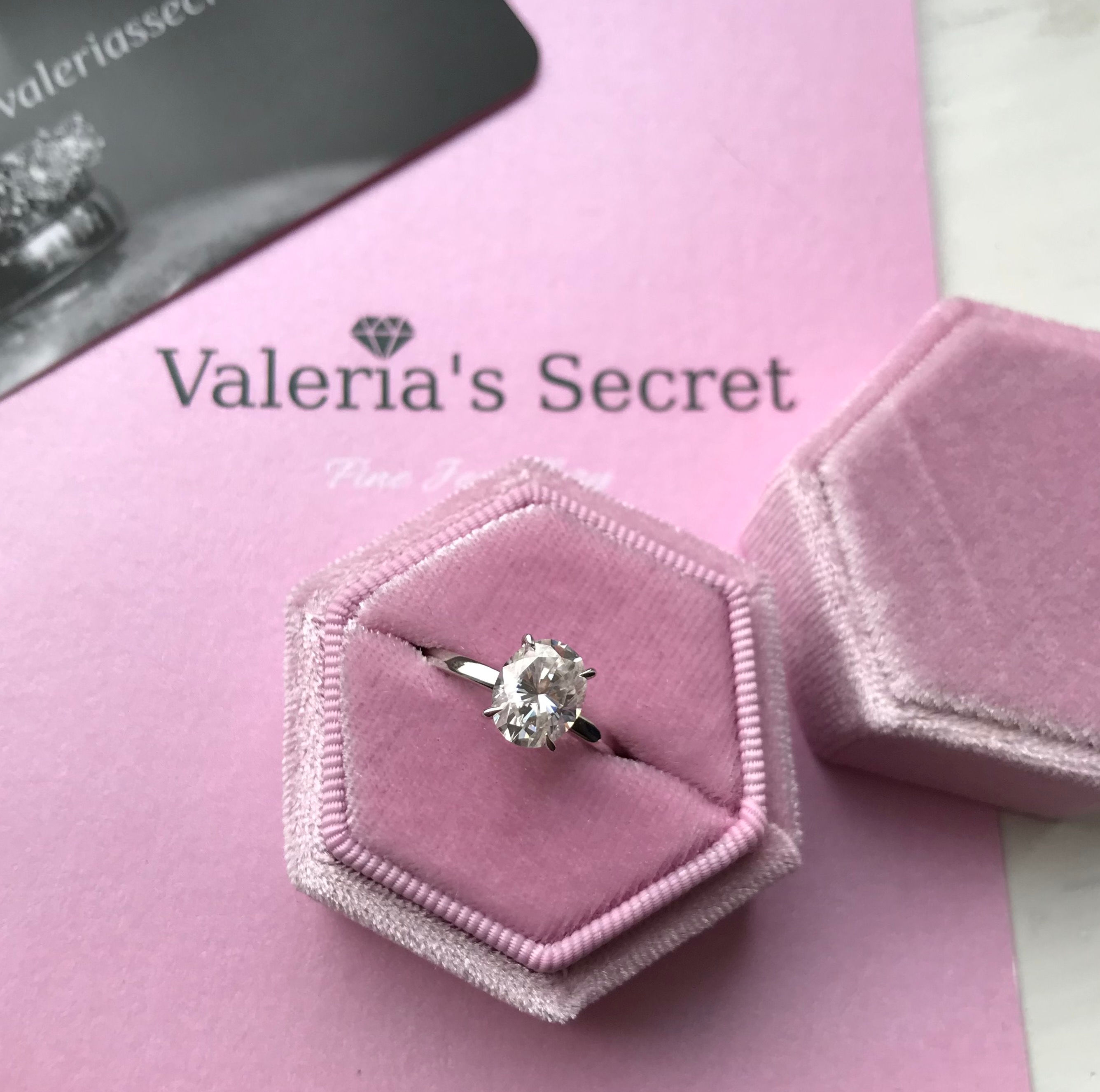 Diamond Solitaire Ring 8x6mm (1.25ctw)