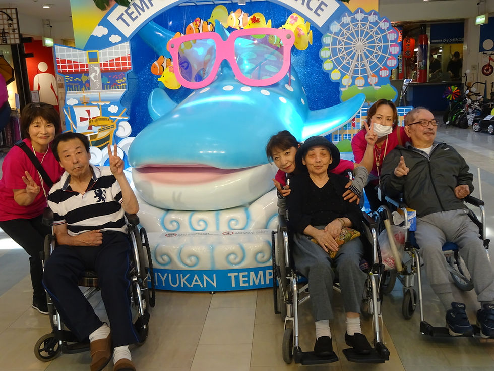 天保山マーケットプレイス入り口オブジェ