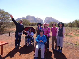 車椅子と杖で行くウルルシドニー6日間の旅途中経過①】