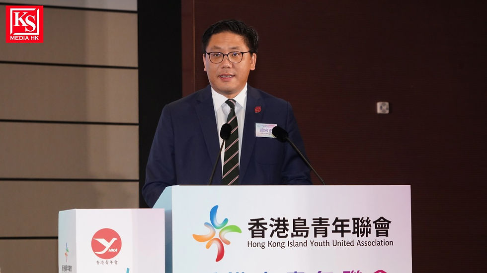民政及青年事務局副局長梁宏正於香港島青年聯會第一屆理事會就職典禮講台前發表致辭個人特寫