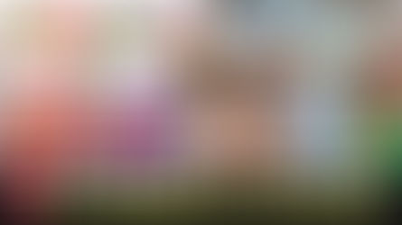 衍生集團三十周年參展荷花BB展2026，聯席行政總裁馬浚偉真人肖像合成AI現場展位畫面，並展示全新首發愛童嬰兒無糖開奶茶、無糖七星茶及化橘紅潤喉蜜產品包裝，搭配AI生成母子模特兒與草本吉祥物Herb仔宣傳題圖。