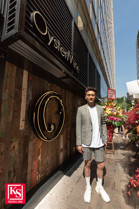 Oystermine Restaurant尖沙咀插旗   3000呎美食天地
黃宗澤男神開蠔  賀新店擴充