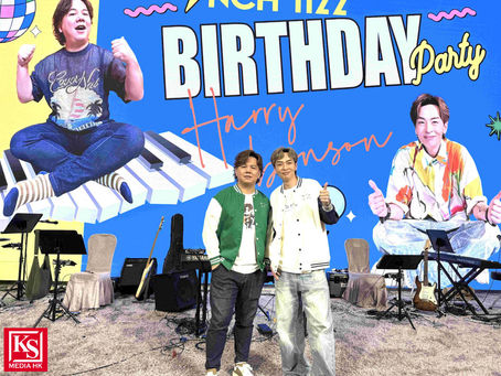 伍仲衡與顏志恒 舉行生日宴筵開56席 700藝人粉絲唱歌玩遊戲伍Sir報喜 升任經理人 簽約「校園好聲音」冠軍22歲洪心怡顏志恒笑言場面好熱鬧似擺喜酒