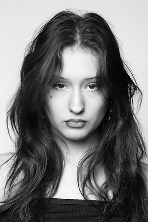 Sélène_Stud_1_nb.jpg