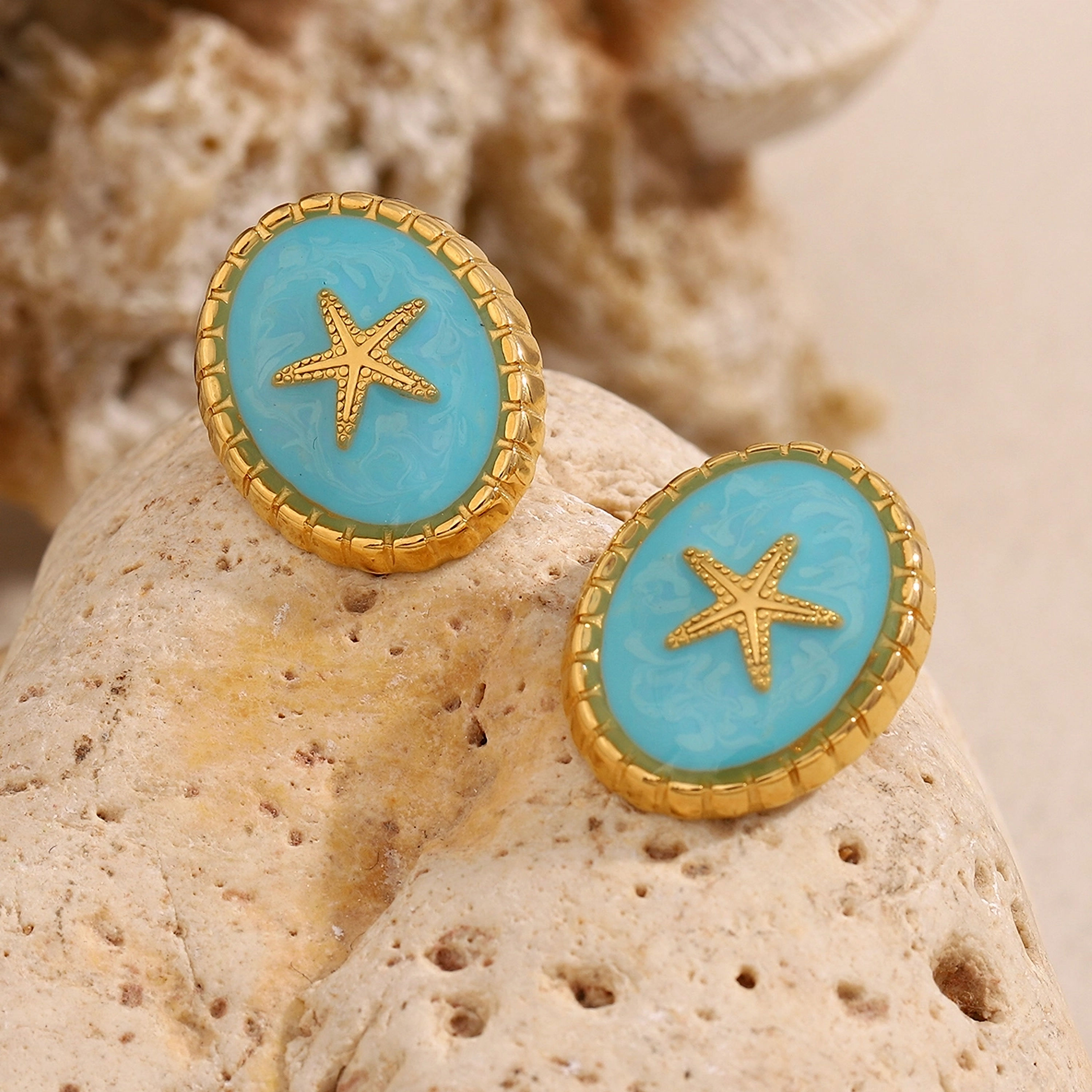 ROSELLE OVAL OIL BLUE STARFISH (18K GOLD) STUD EARRINGS