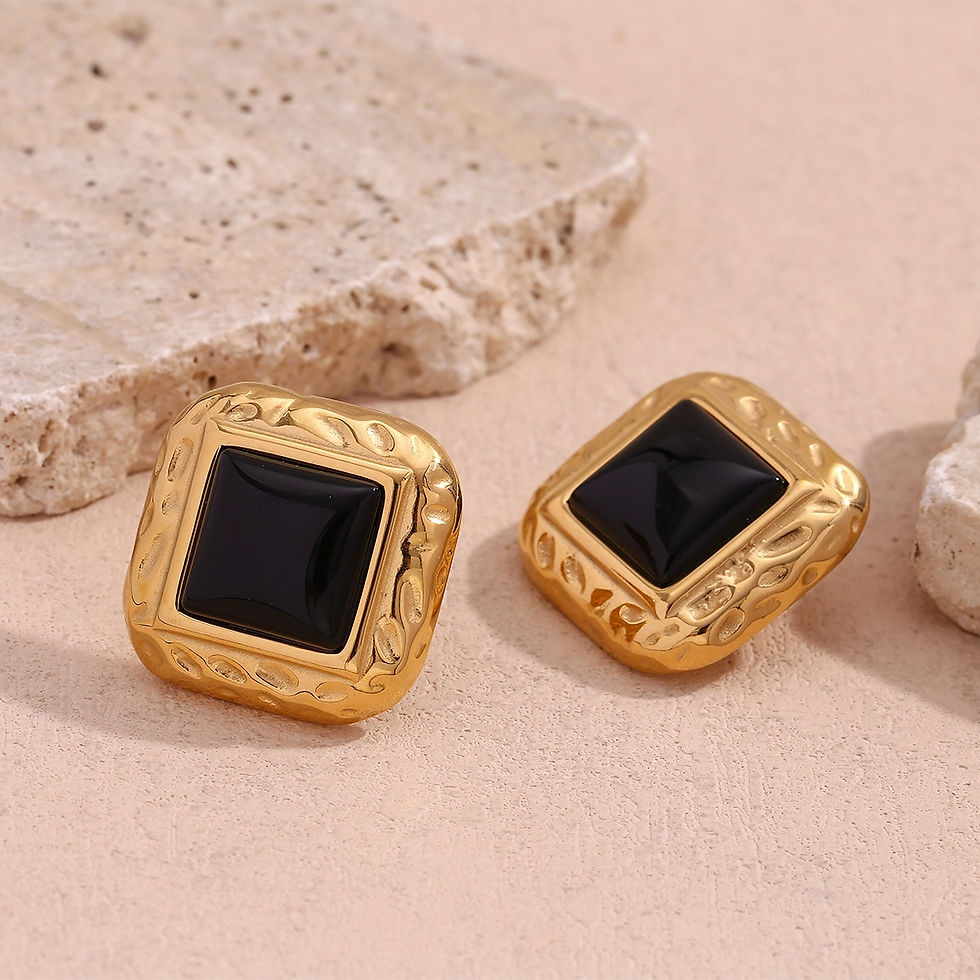 Thumbnail: Roselle Hammer Pattern Square Black Acrylic (18K G) Stud Earrings