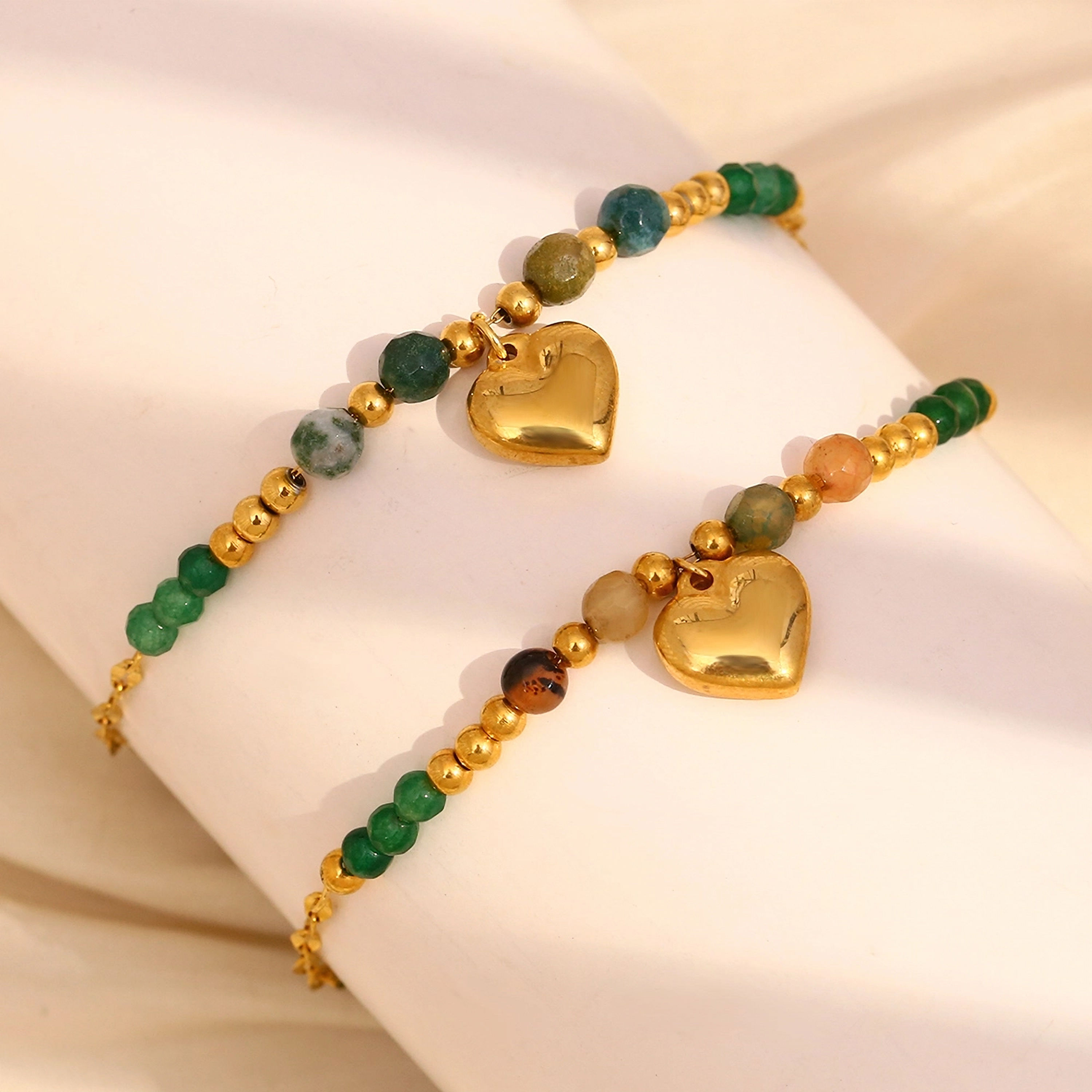 Roselle Heart Natural Stone Beads (18K G) Bracelet