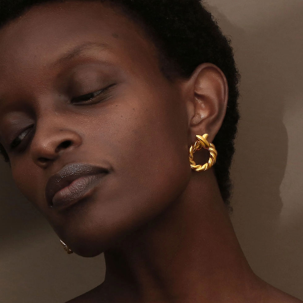 Thumbnail: Roselle X-Shape Twisted Circle (SS, 18K G) Stud Earrings