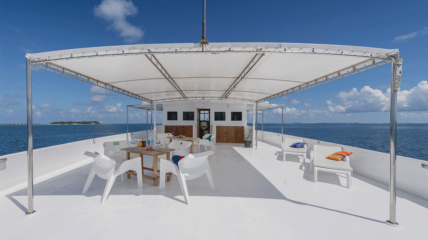 assidha sundeck lounge view