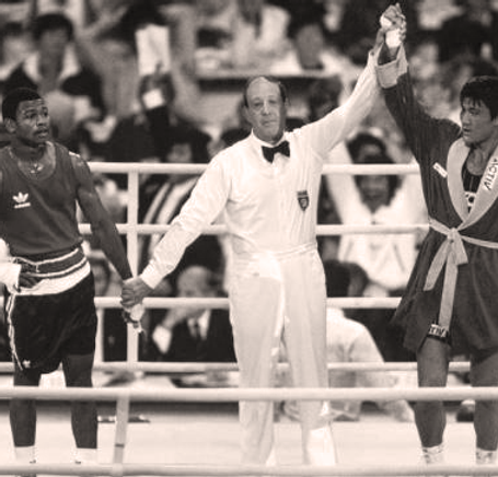 fight B&W.png