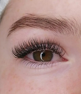 classic-lashes.jpeg