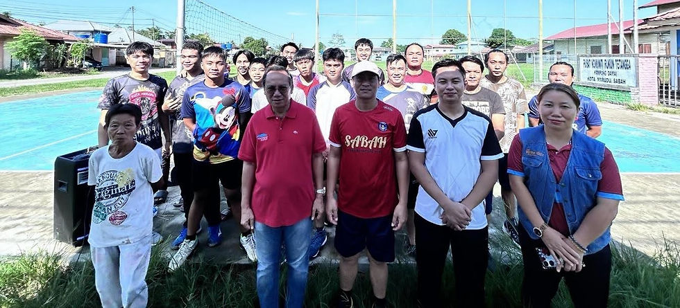 ELAK PERPADUAN GANTUNG