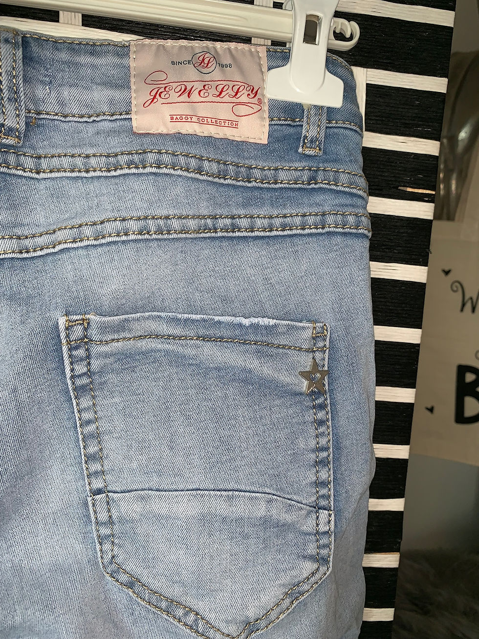Miniaturbild: Radler Hose /Bermudas mit Streifen und Nieten 
