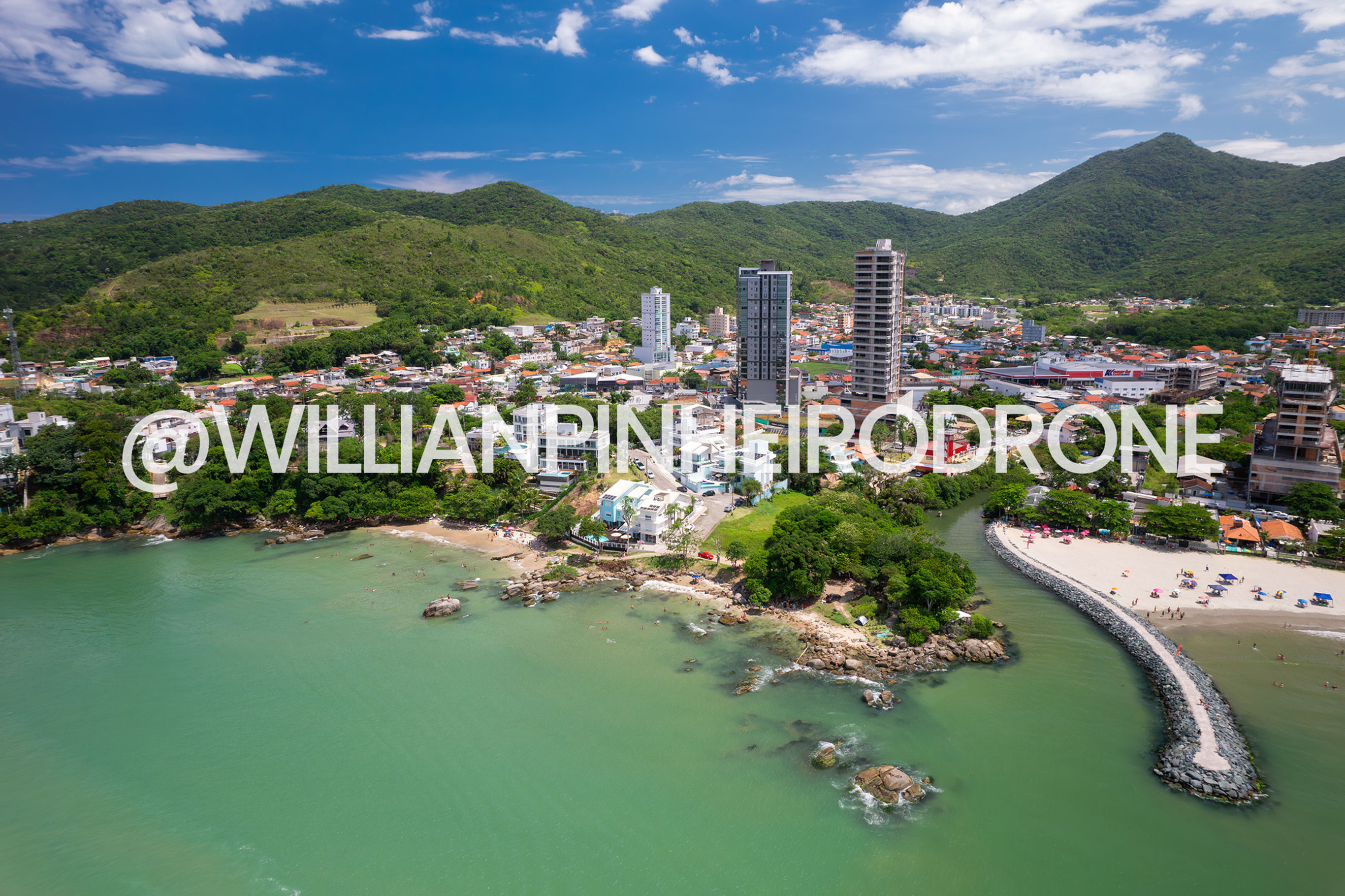 Foto aérea do Balneário Perequê - Porto Belo
