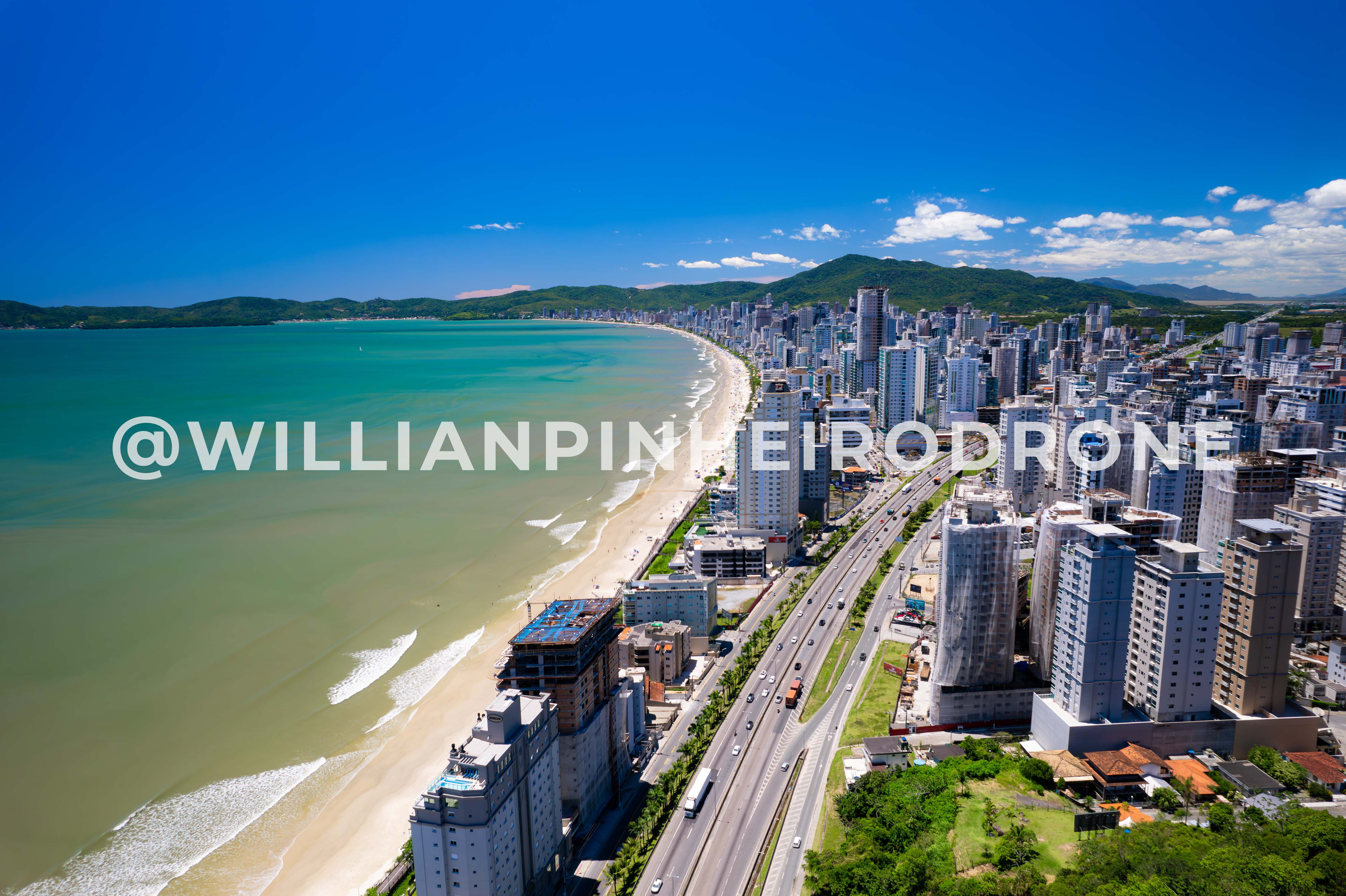 Foto aérea Estreito Itapema